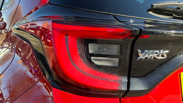 Toyota Yaris 1.5 Hybrid Design 5dr CVT Hybrid Hatchback